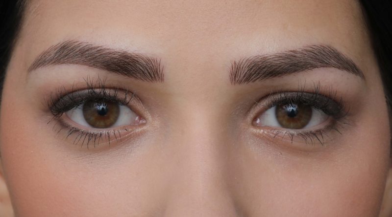 Eyelashes Extensions